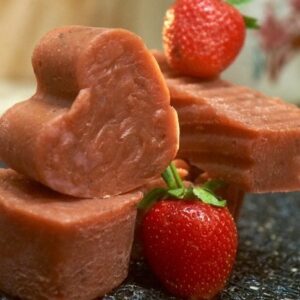 Клубнично-молочное мыло «Чили»